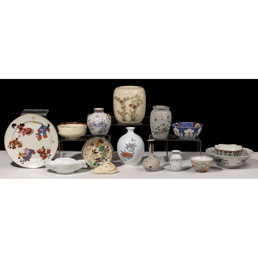 Appraisal: JAPANESE PORCELAIN ASSORTMENT items including a Kakiemon enamel on white