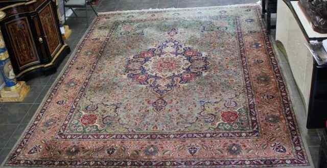 Appraisal: Roomsize Center Medallion Carpet From an East th Street NYC