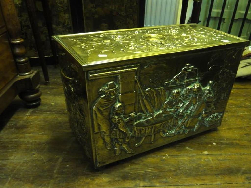 Appraisal: A good quality polished brass log coal box of rectangular