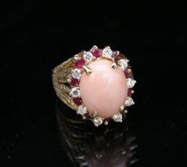 Appraisal: Ladies Fancy Coral Diamond Ring K yellow gold ring with