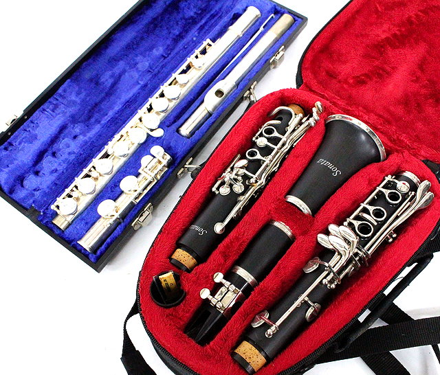 Appraisal: A CASED NOMASTAE WILES FLUTE AND A SONARTA CLARINET in