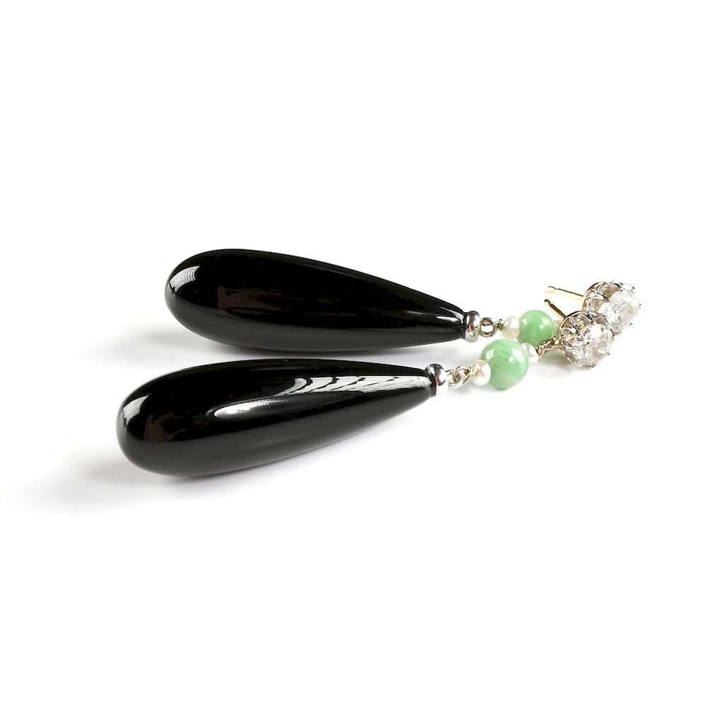 Appraisal: A PAIR OF K WHITE GOLD PLATINUM BLACK JADE PEARL