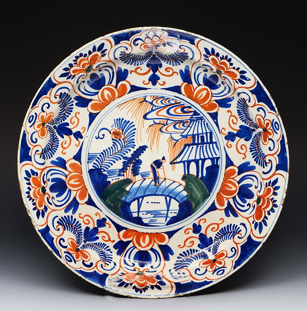 Appraisal: AN TH CENTURY DUTCH DELFT DISH decorated a chinoiserie landscape