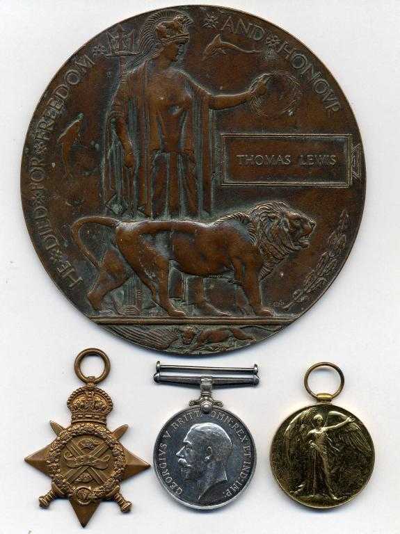 Appraisal: WORLD WAR ONE GROUP OF THREE AND PLAQUE Star British