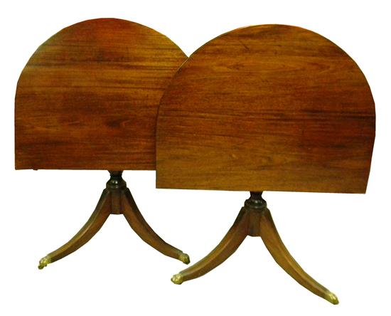 Appraisal: Duncan Phyfe-style tilt-top dining table th C oblong mahogany double