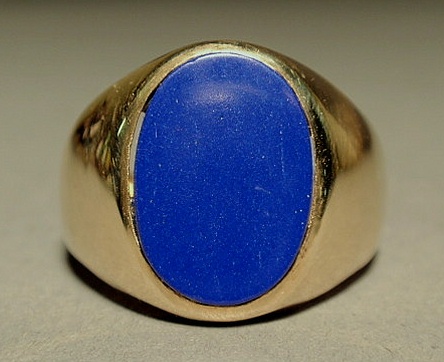 Appraisal: Men s lapis and k y g ring with an