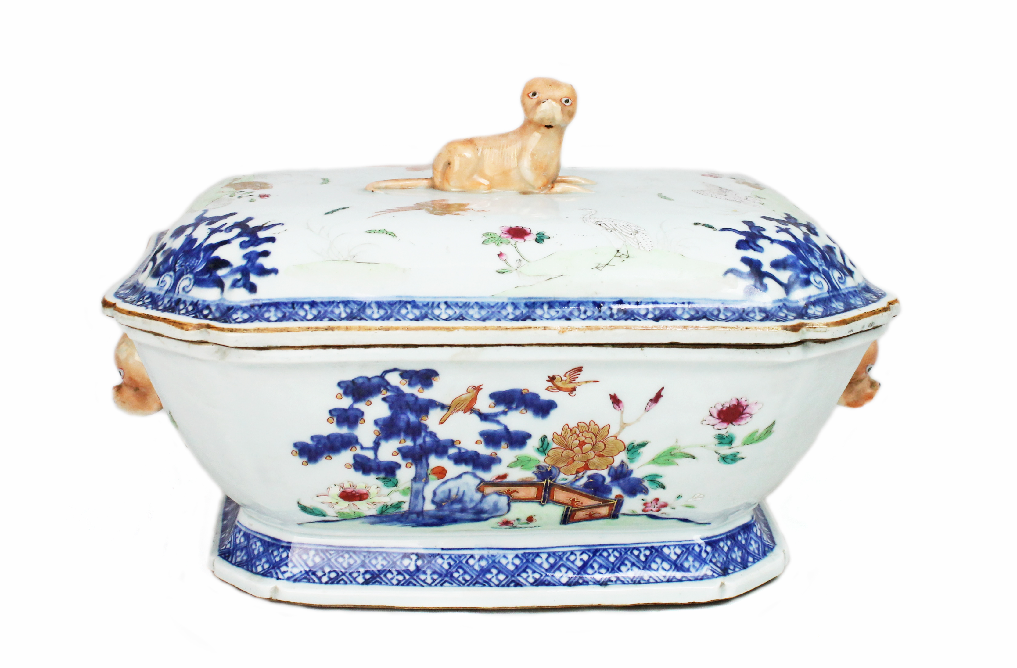 Appraisal: A Chinese export tureen and cover Qianlong of canted rectangular