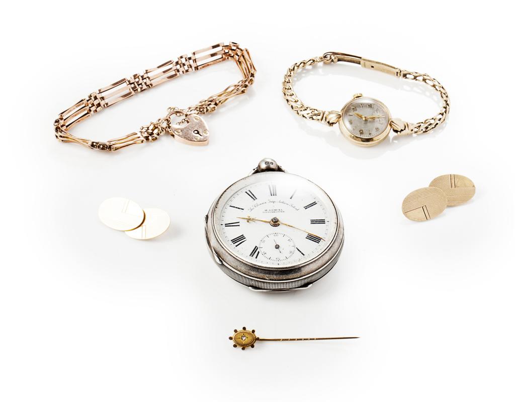 Appraisal: A collection of items to include a lady's ct gold