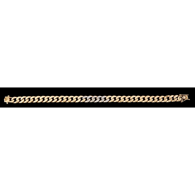 Appraisal: K Yellow Gold Curb Link Bracelet the central five links