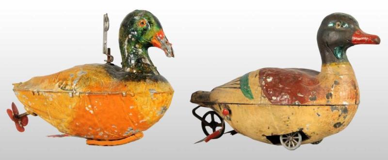 Appraisal: Lot of Tin Hand-Painted Duck Wind-Up Toys Description German Working