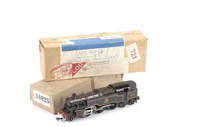 Appraisal: Hornby Dublo -rail EDL - - BR black Standard Class