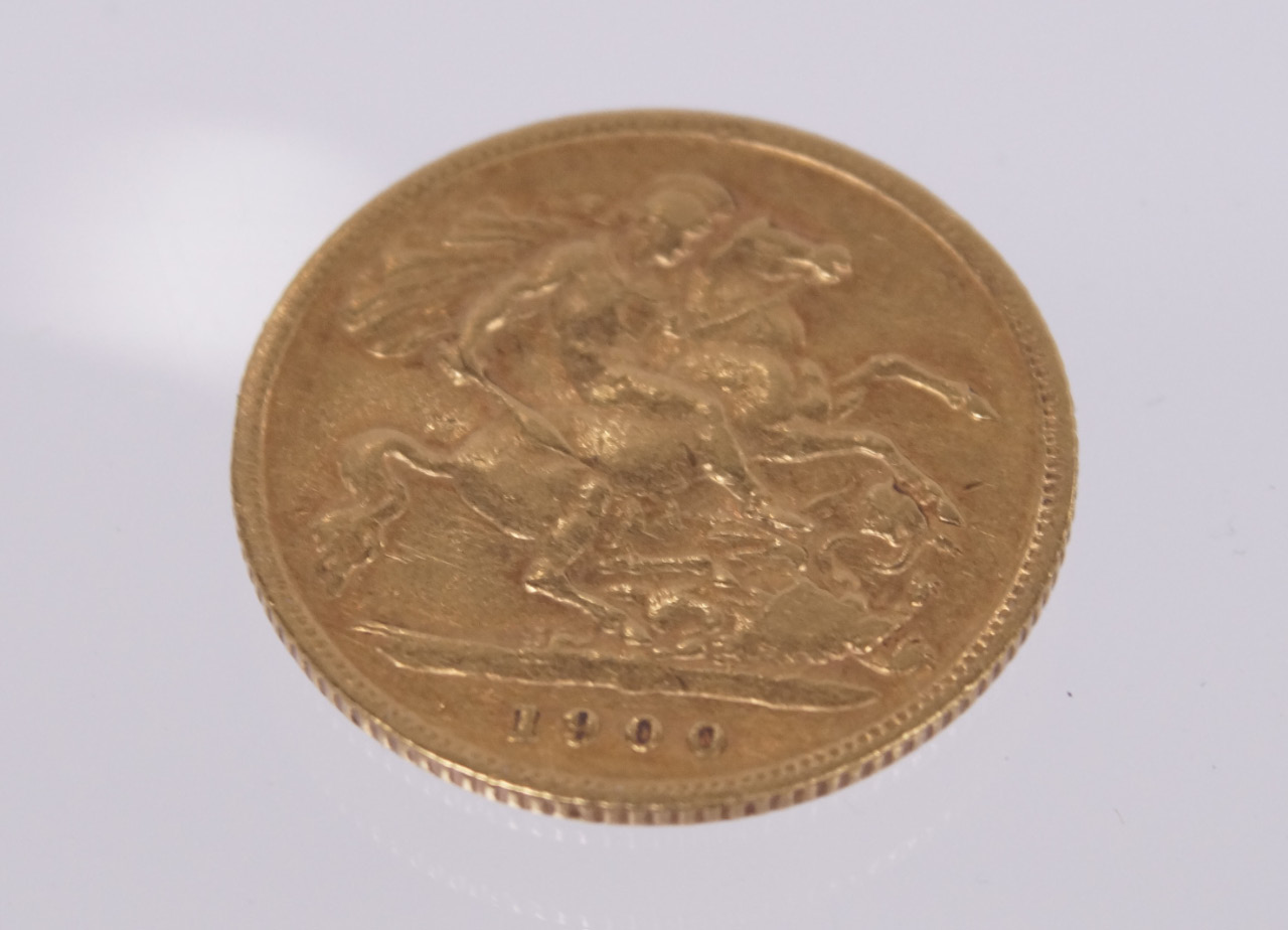 Appraisal: A Victoria half gold sovereign