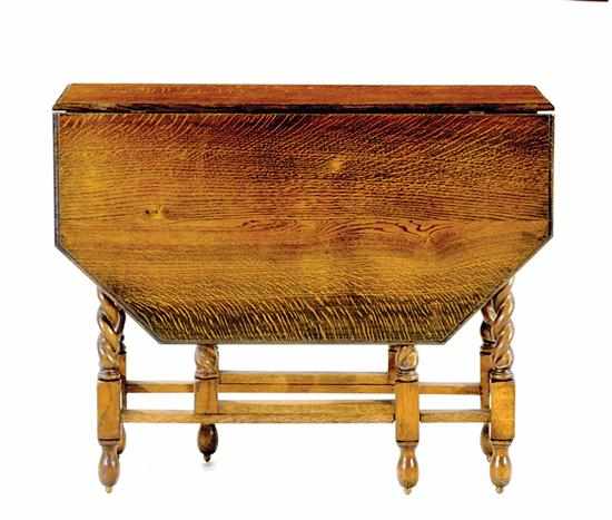 Appraisal: Oak gateleg table late th century rectangular top with drop