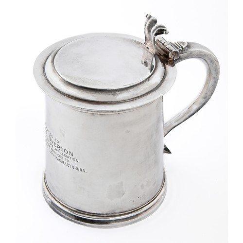 Appraisal: A George V silver tankard in Charles II style with