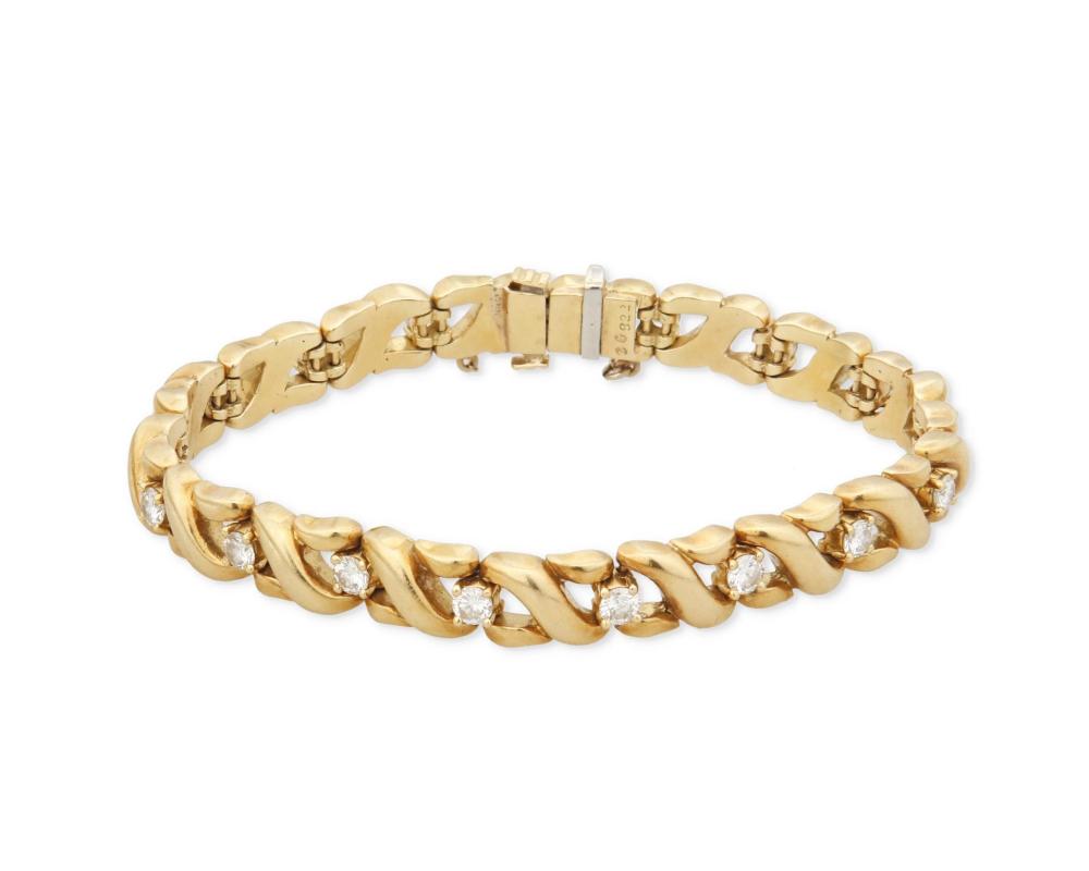 Appraisal: A DIAMOND BRACELETA diamond bracelet k yellow gold Stamped The