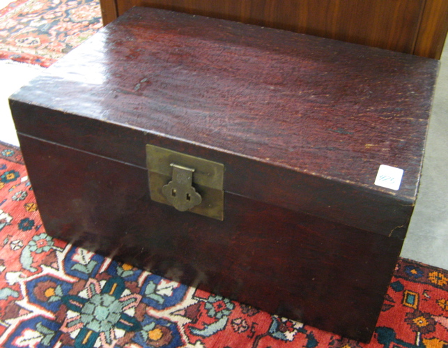 Appraisal: LIFT-TOP LEATHER TRAVEL TRUNK Chinese th century having a burgundy