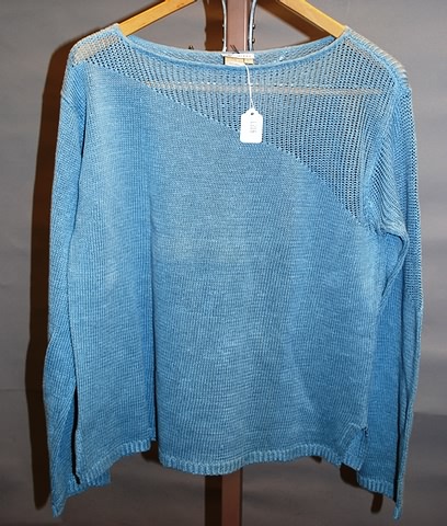 Appraisal: Worth blue linen long sleeve boat neck knit with vent