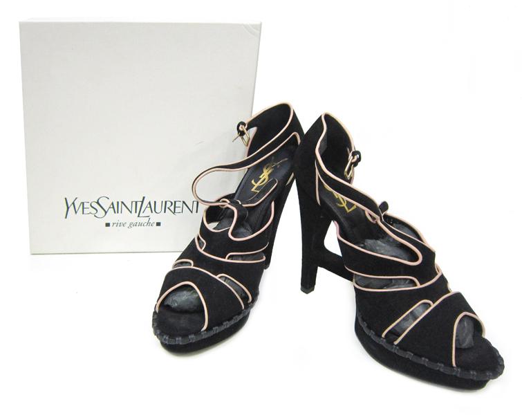 Appraisal: A PAIR OF LADIES YVES SAINT LAURENT DRESS SHOES WITH