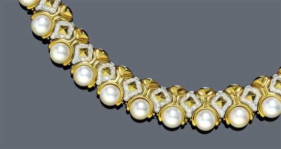 Appraisal: PEARL DIAMOND AND GOLD NECKLACE Yellow gold Fancy geometrically ornamented