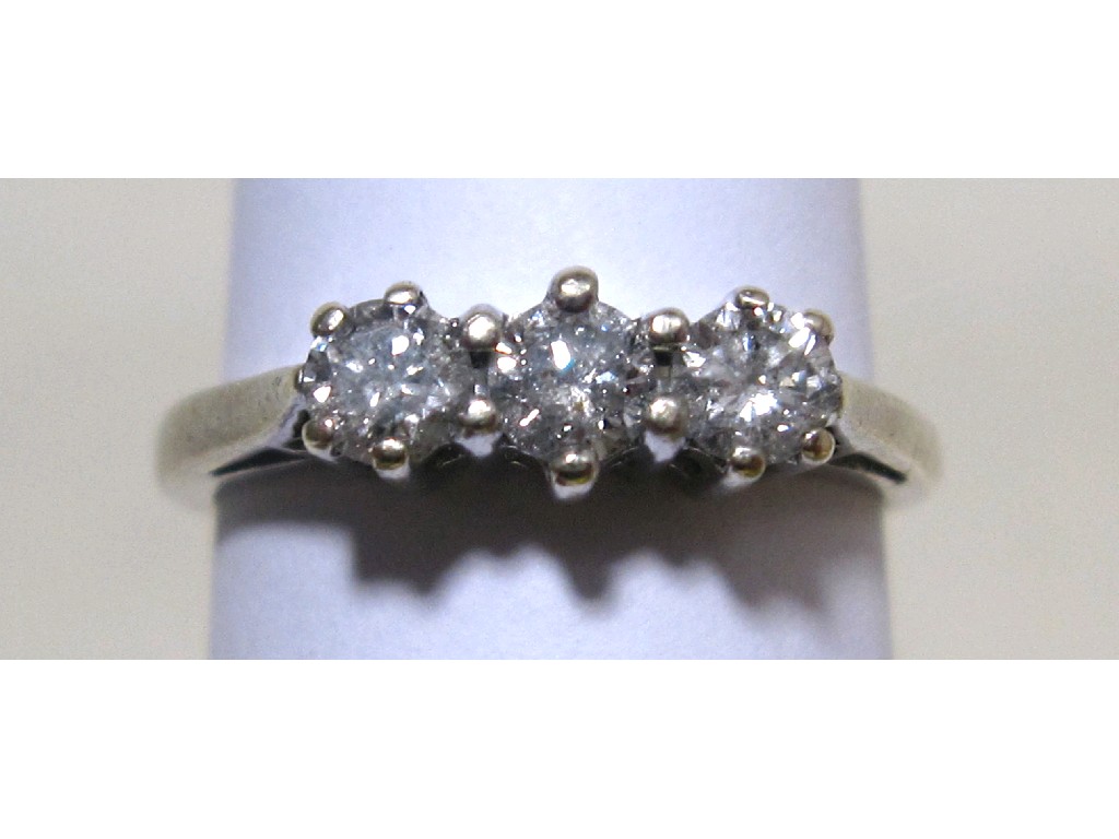 Appraisal: Platinum diamond three stone ring with three brilliant diamonds together