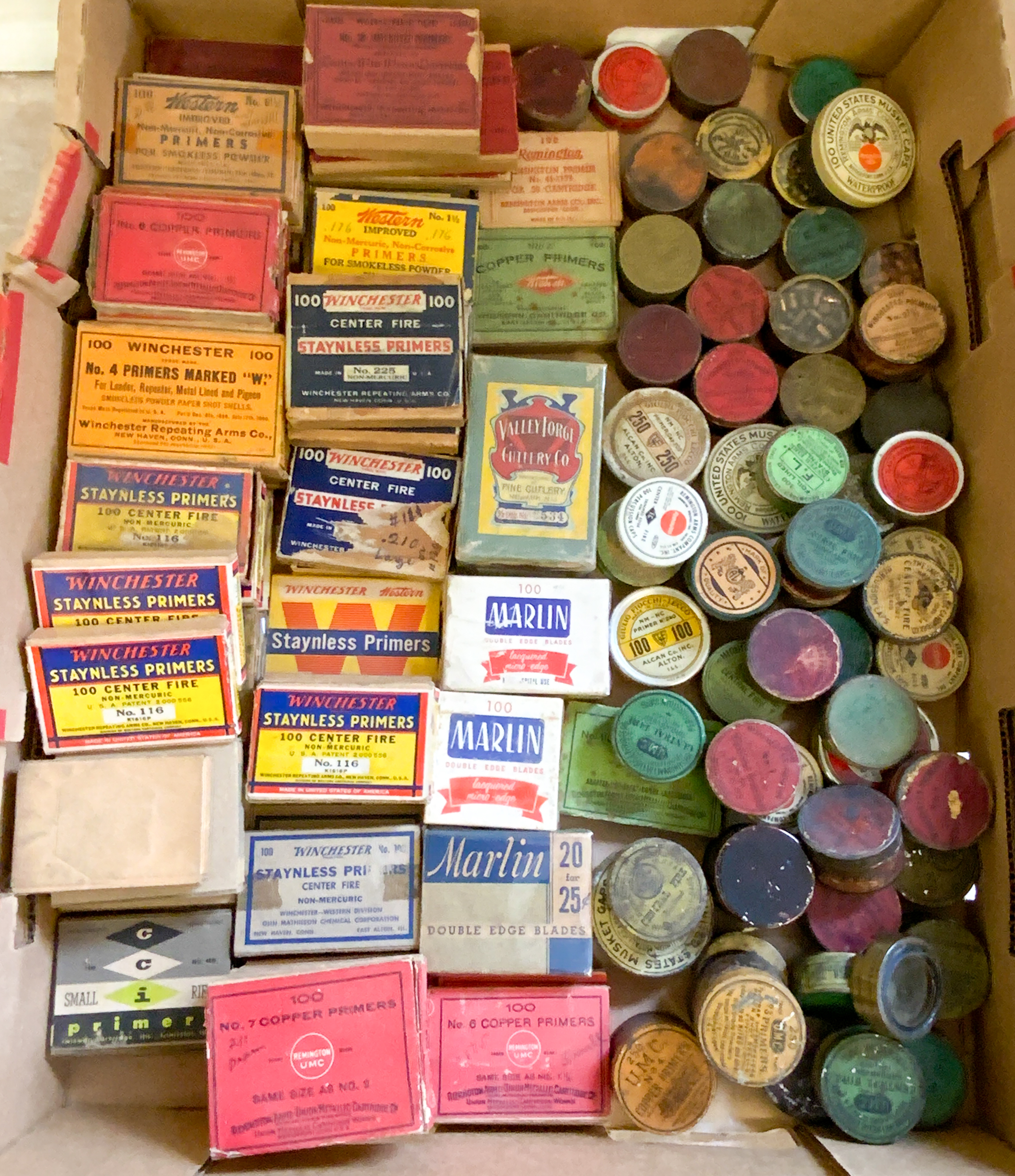 Appraisal: GROUP OF BOXED PRIMERS AND PERCUSSION CAP TINS Approximately mostly