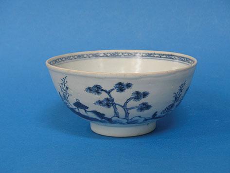 Appraisal: THE NANKIN CARGO A CHINESE EXPORT BLUE AND WHITE BOWL