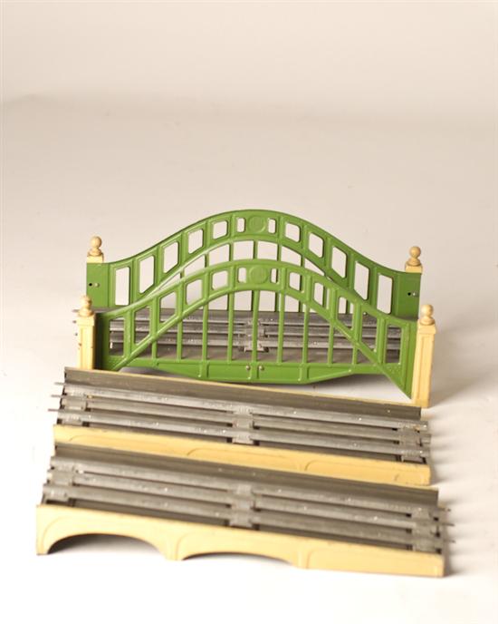 Appraisal: Lionel Standard Gauge Bridge with approaches with box missing flap