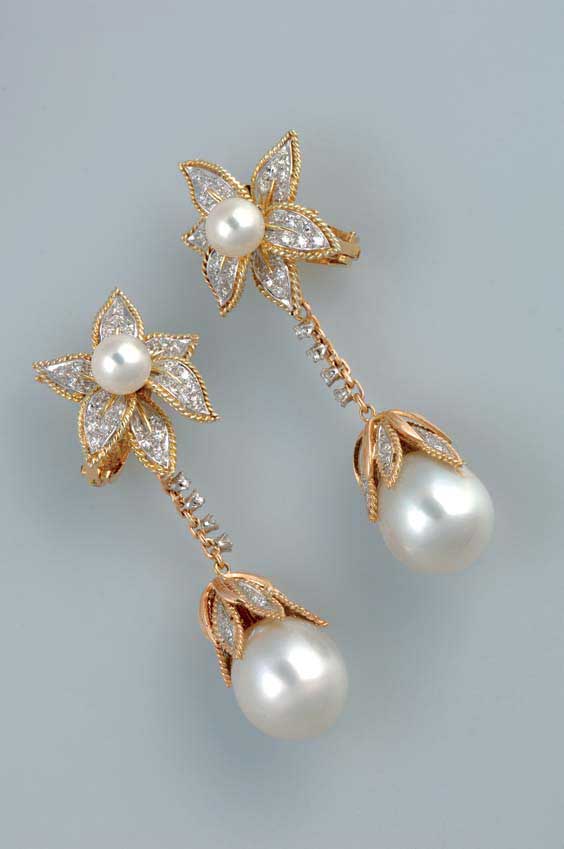 Appraisal: PAIR SOUTH SEA PEARL AND DIAMOND EARPENDANTS Pair fine South