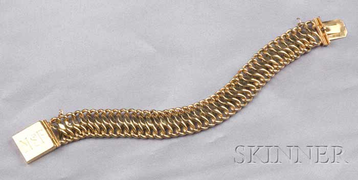 Appraisal: Antique kt Gold Bracelet composed of flattened fancy links completed