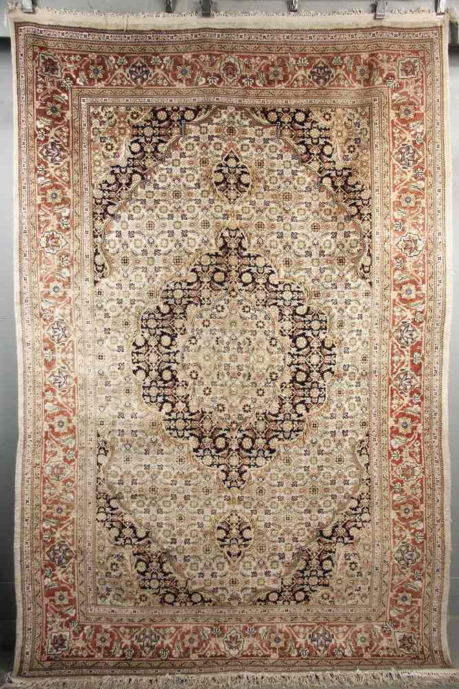 Appraisal: ORIENTAL RUG - ' '' x ' '' - Persian