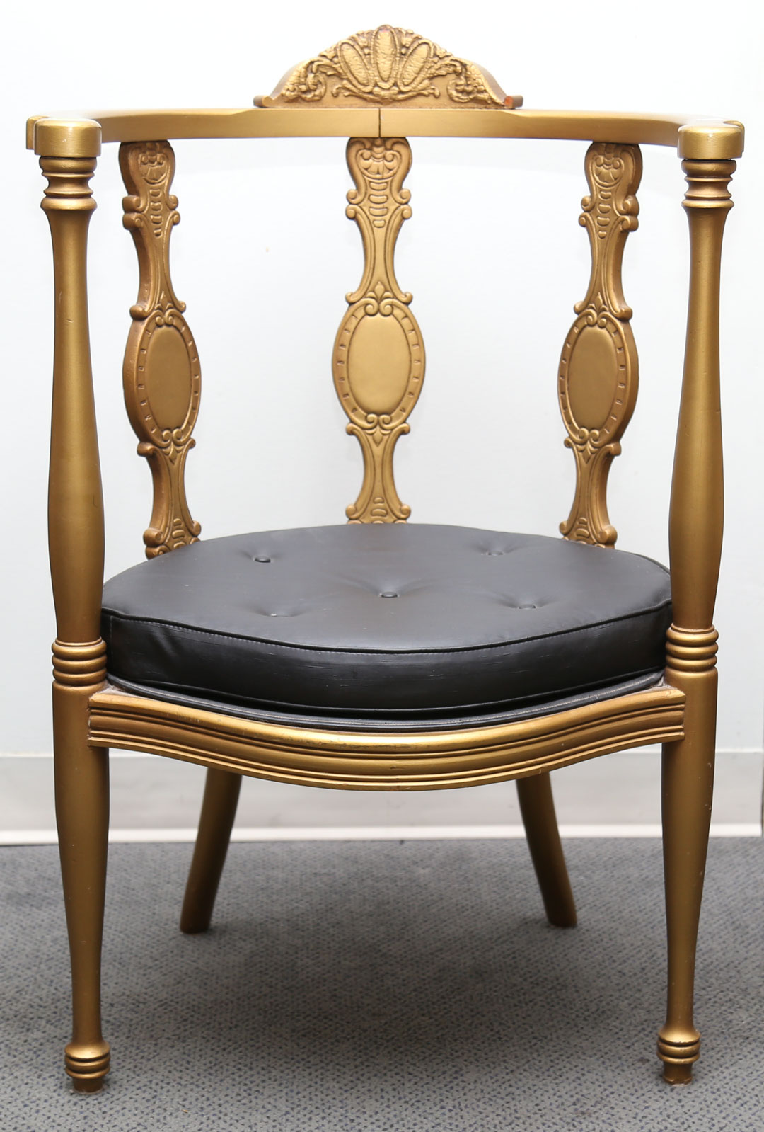 Appraisal: Giltwood armchair