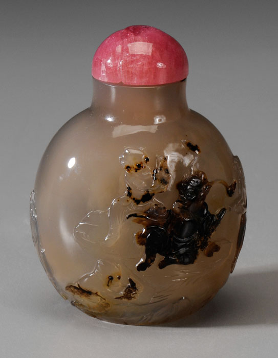 Appraisal: Agate Snuff Bottle Chinese late th early th century possibly