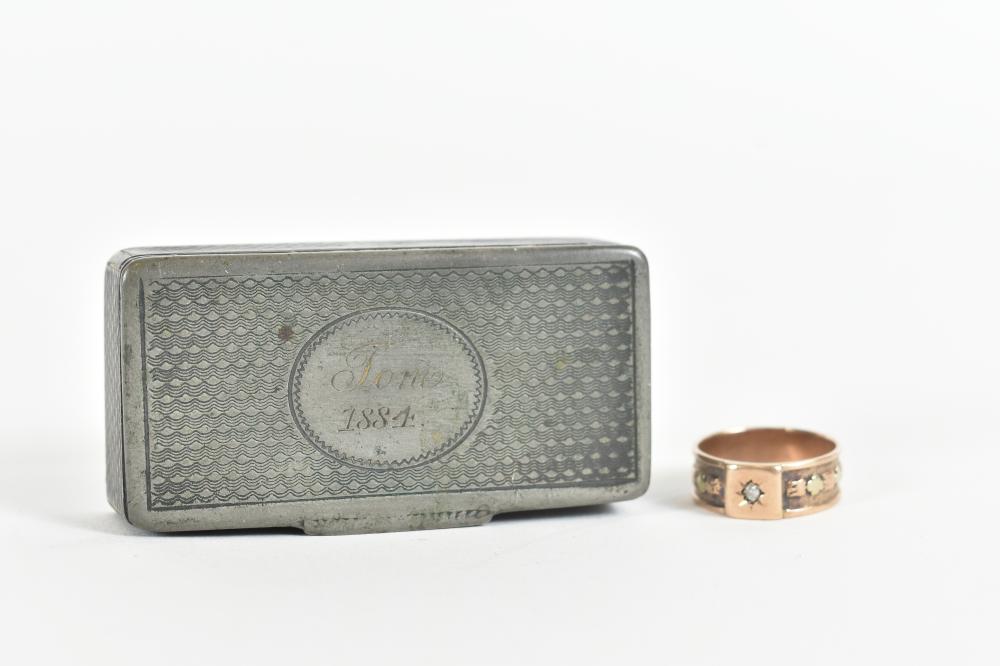 Appraisal: ANTIQUE K GOLD AND DIAMOND RINGMarked The band chased with