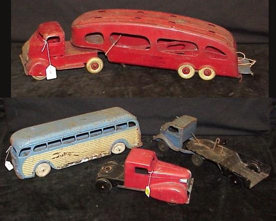 Appraisal: Marx painted metal Motor Transit truck cab and auto trailer