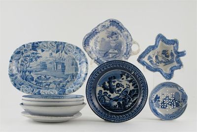 Appraisal: A small collection of blue and white pottery including Spode