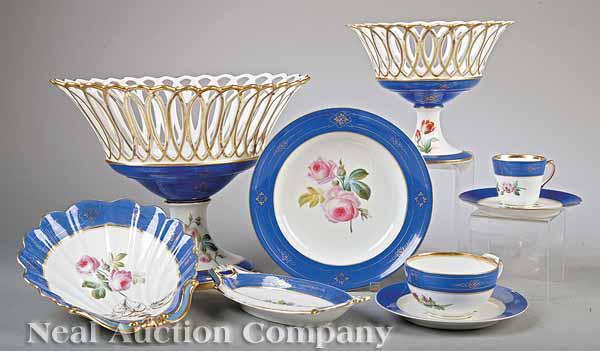 Appraisal: An Extensive Paris Porcelain Dinner Service c cobalt bands with