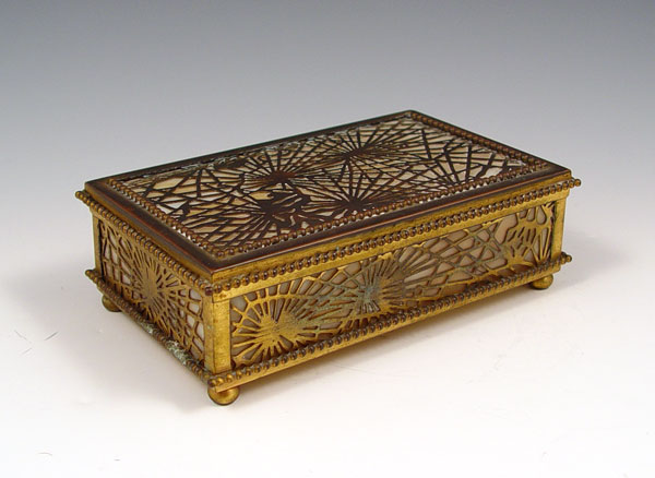 Appraisal: TIFFANY STUDIOS PINE CONE BOX The Pine Needle pattern over