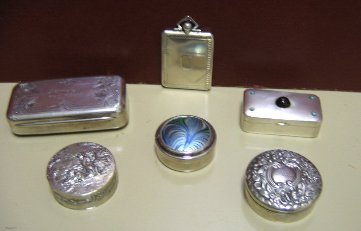 Appraisal: COLLECTION OF SMALL SILVER BOXES Mostly American sterling one Continental