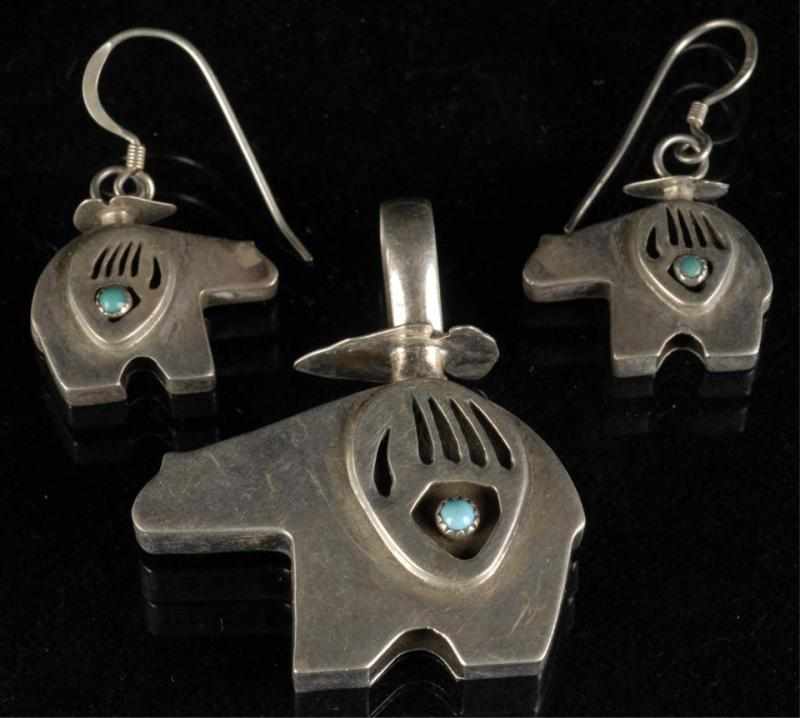 Appraisal: Native American Indian -Piece Jewelry Set Description Artist signed and