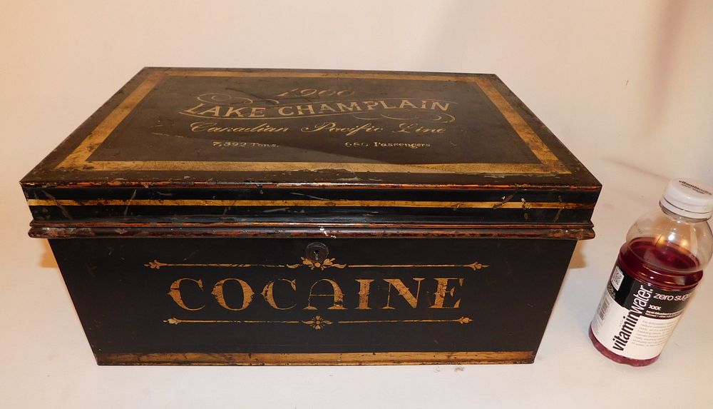 Appraisal: RARE SHIPS MEDICAL COCAINE TIN BOX LAKE CHAMPLAIN Rare ship's