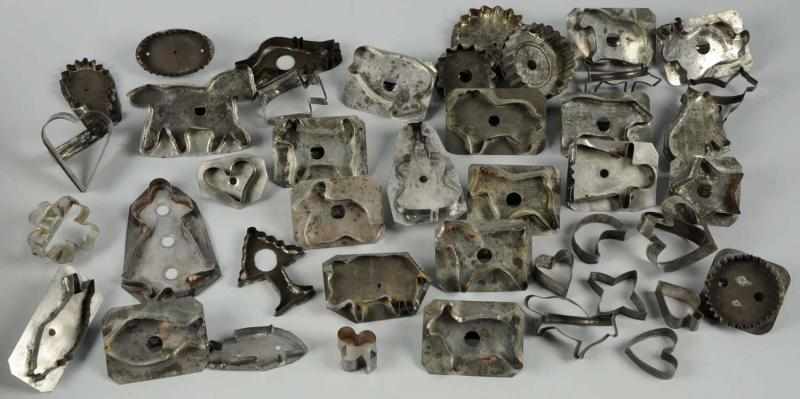 Appraisal: Lot of Approximately Antique Cookie Cutters Many with handles Includes