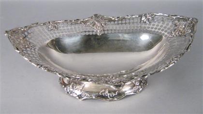 Appraisal: Gorham sterling silver centerpiece bowl date mark for Of shaped