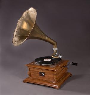 Appraisal: Windup Gramophone His Master's Voice Gramophon Windup Gramophone His Master's