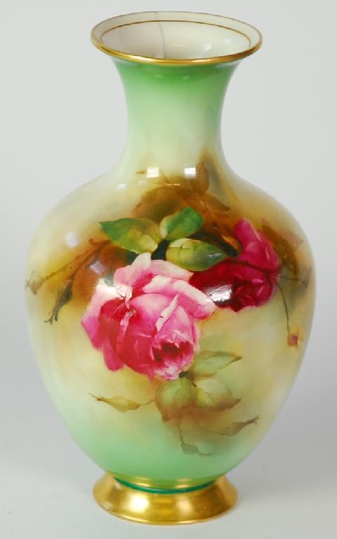 Appraisal: EARLY TWENTIETH CENTURY HAND PAINTED HADLEY'S ROYAL WORCESTER PORCELAIN VASE