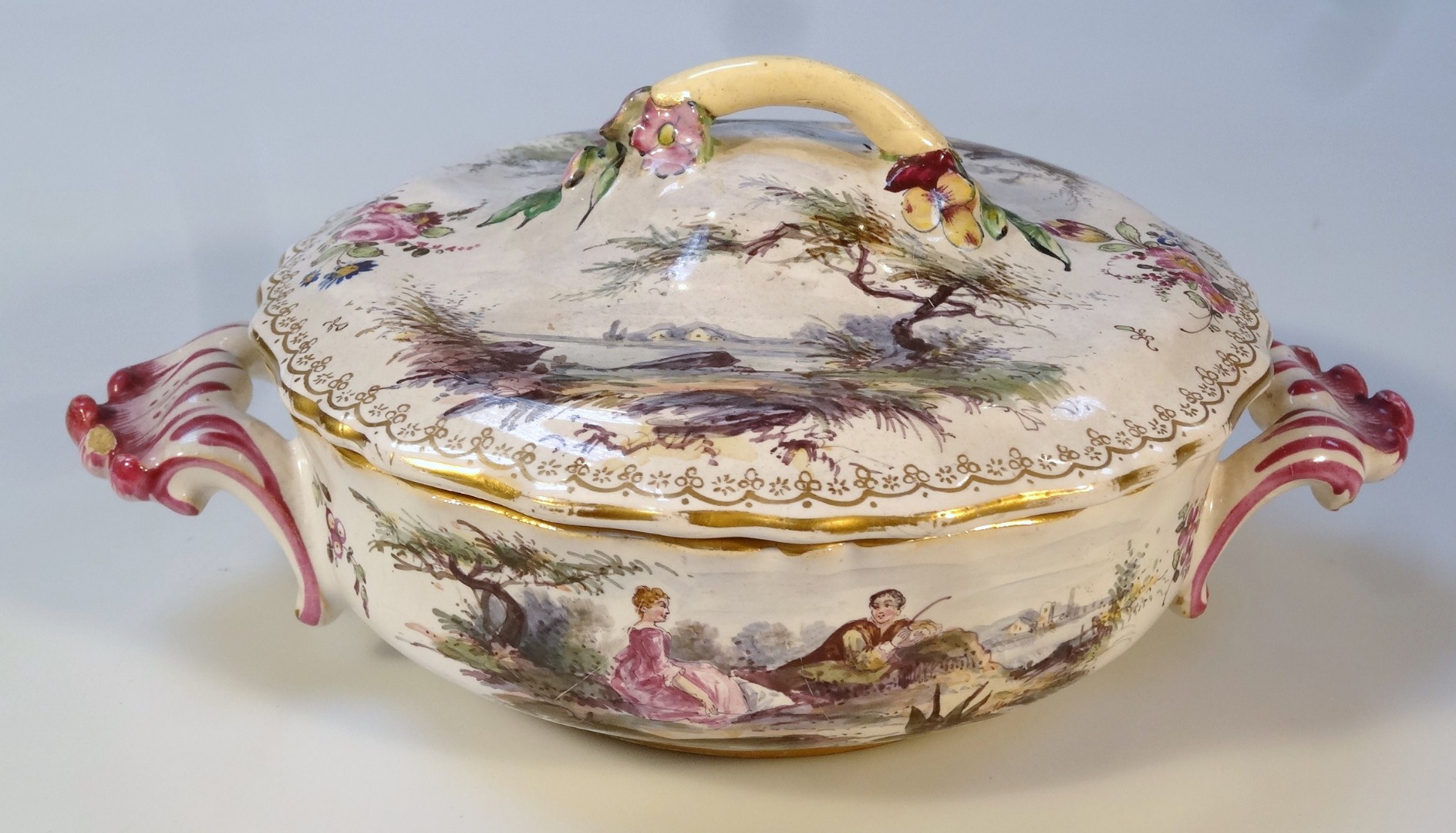 Appraisal: A thC lidded tureen probably French Veuve Perrin marks beneath