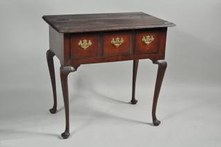 Appraisal: CT Queen Anne Cherrywood Lowboy Queen Anne cherrywood dressing table