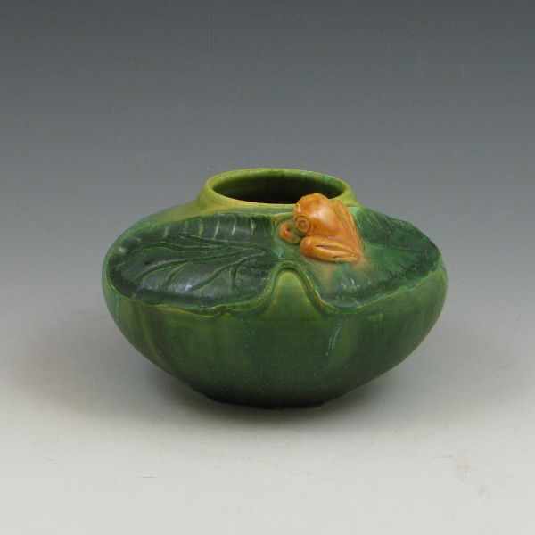 Appraisal: Door Pottery Wishing Pool Vase in Northern Lights Green matte