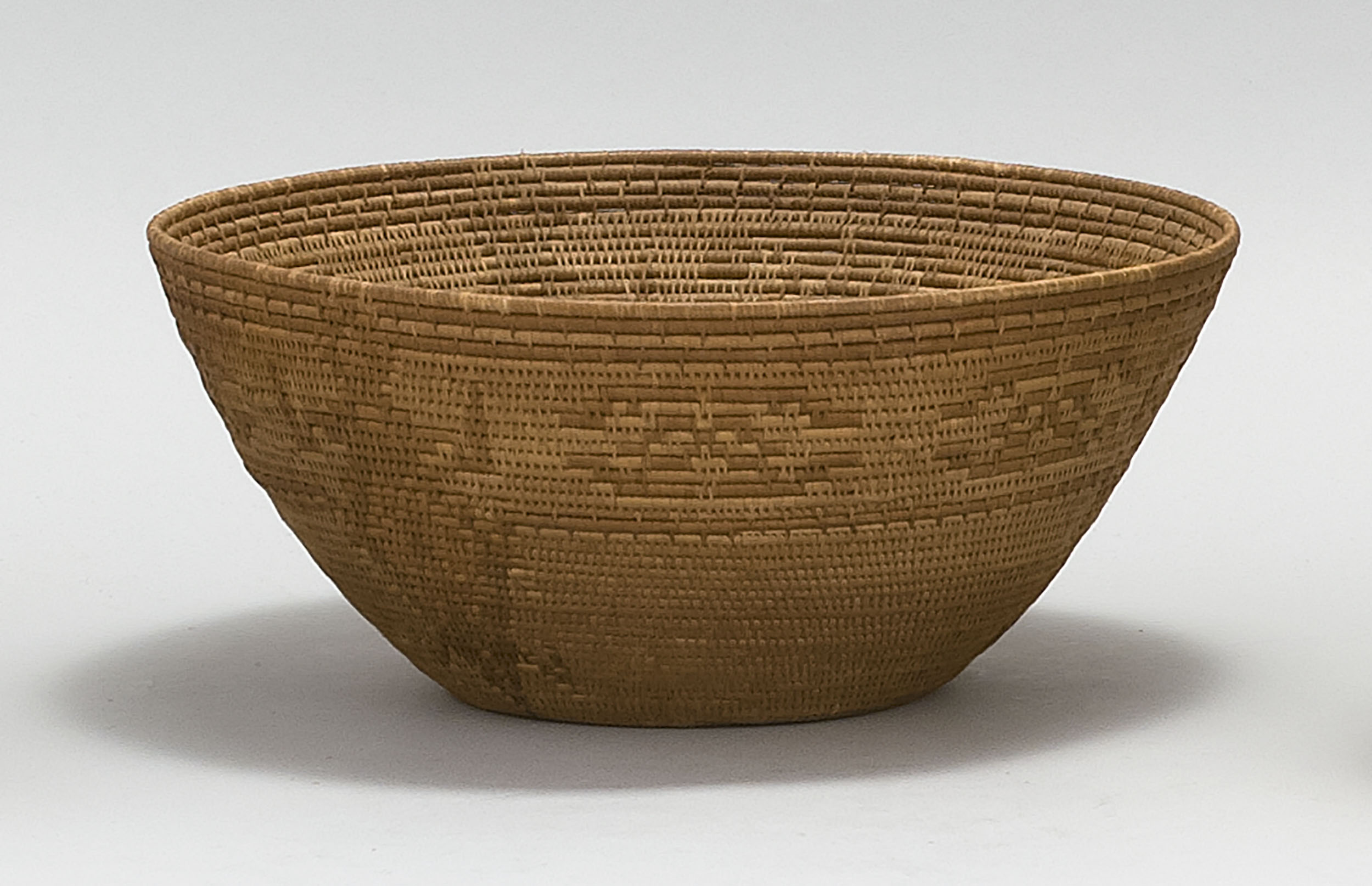 Appraisal: HAVASUPAI SWEET GRASS BASKET Circa With Gila monster design Height