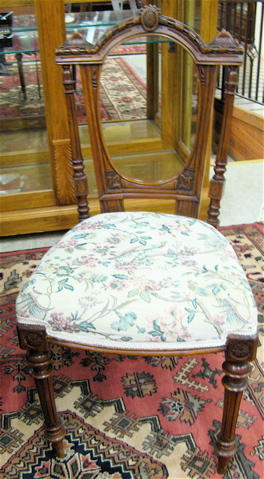 Appraisal: A SET OF FOUR VICTORIAN PARLOR CHAIRS Louis XVI style