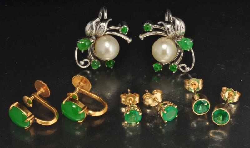 Appraisal: Lot of Pairs of K Gold Earrings Description Includes one